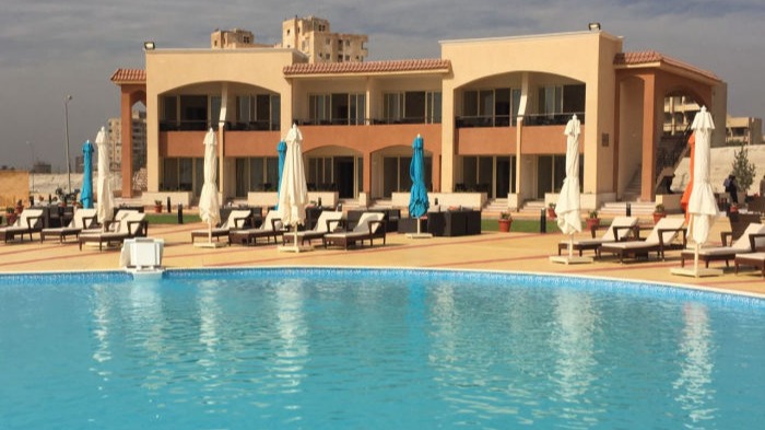 (one-day use) hotel chalets inside the Pump Camp Resort